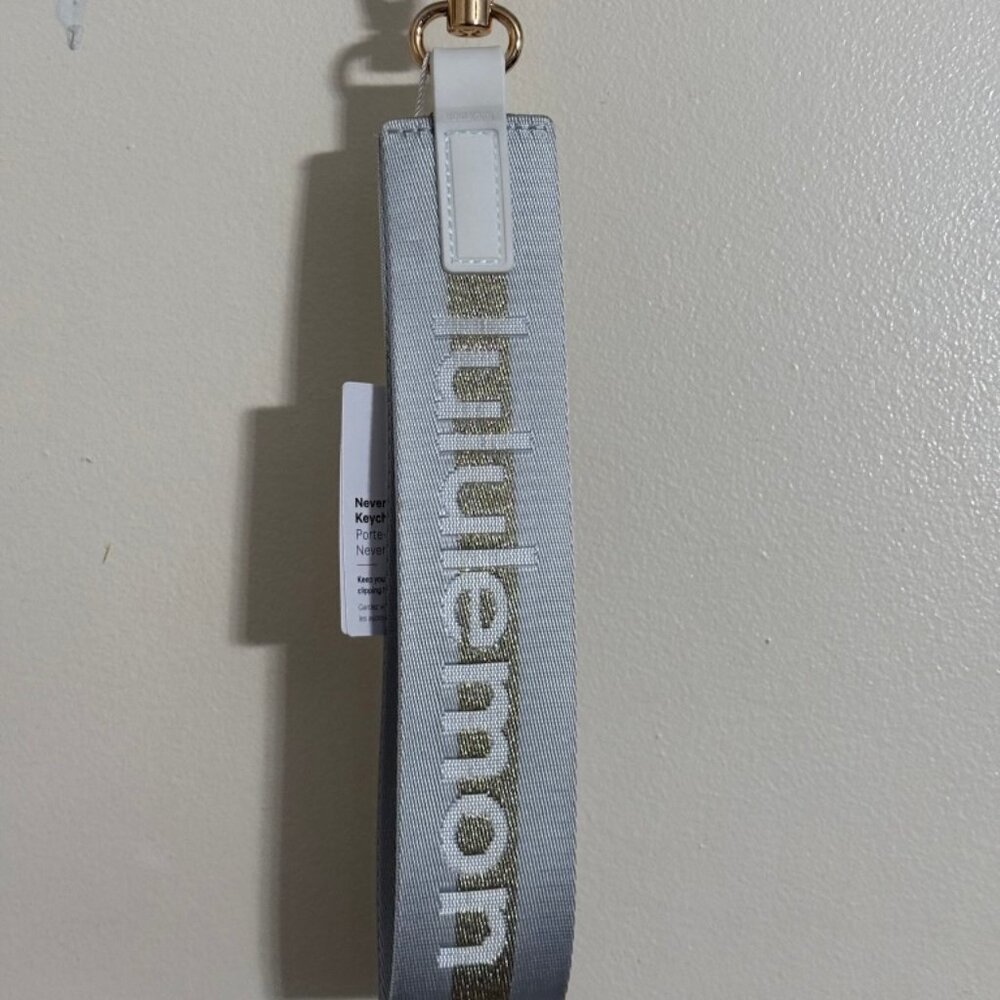 NWT Lululemon Never Lost Keychain Vapor/Gold